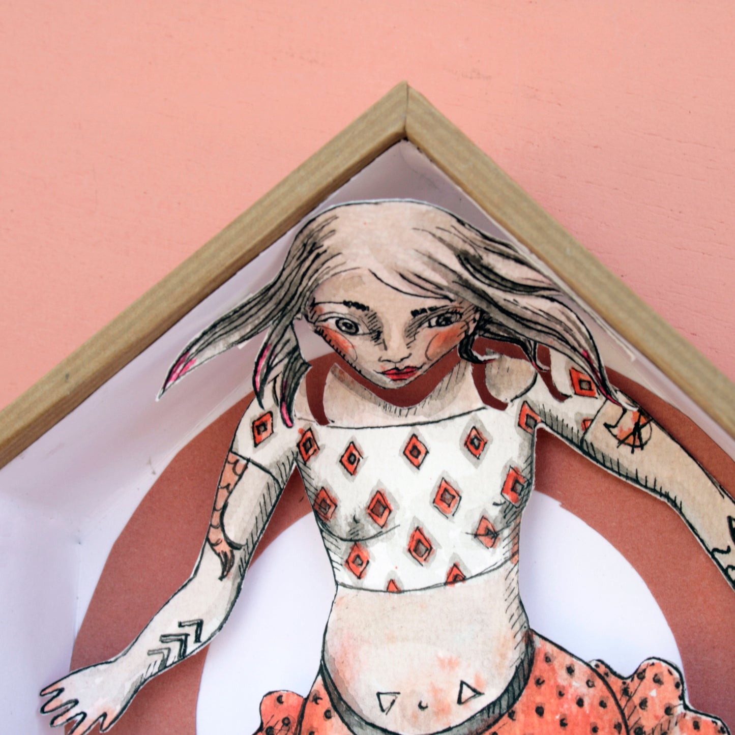 Detalle de ilustración tinta china en caja pop-up artística BIHU