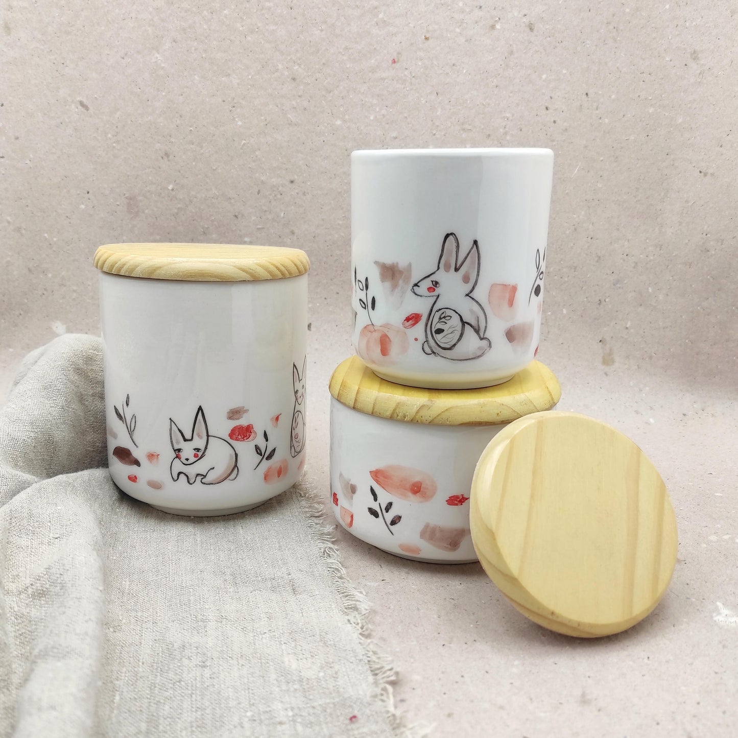 Conjunto de tarros de cocina medianos cerámica artesanal tapas madera