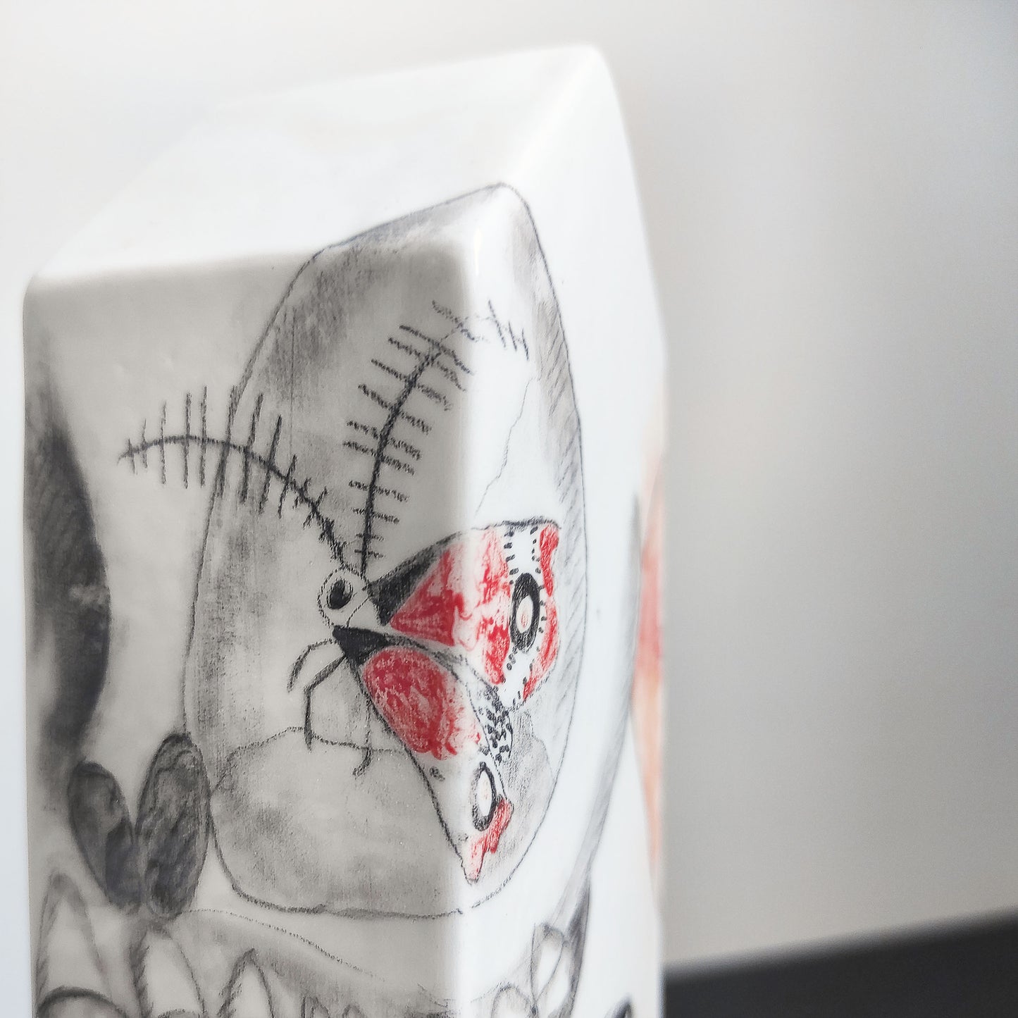  Larva escultura cerámica detalle superior