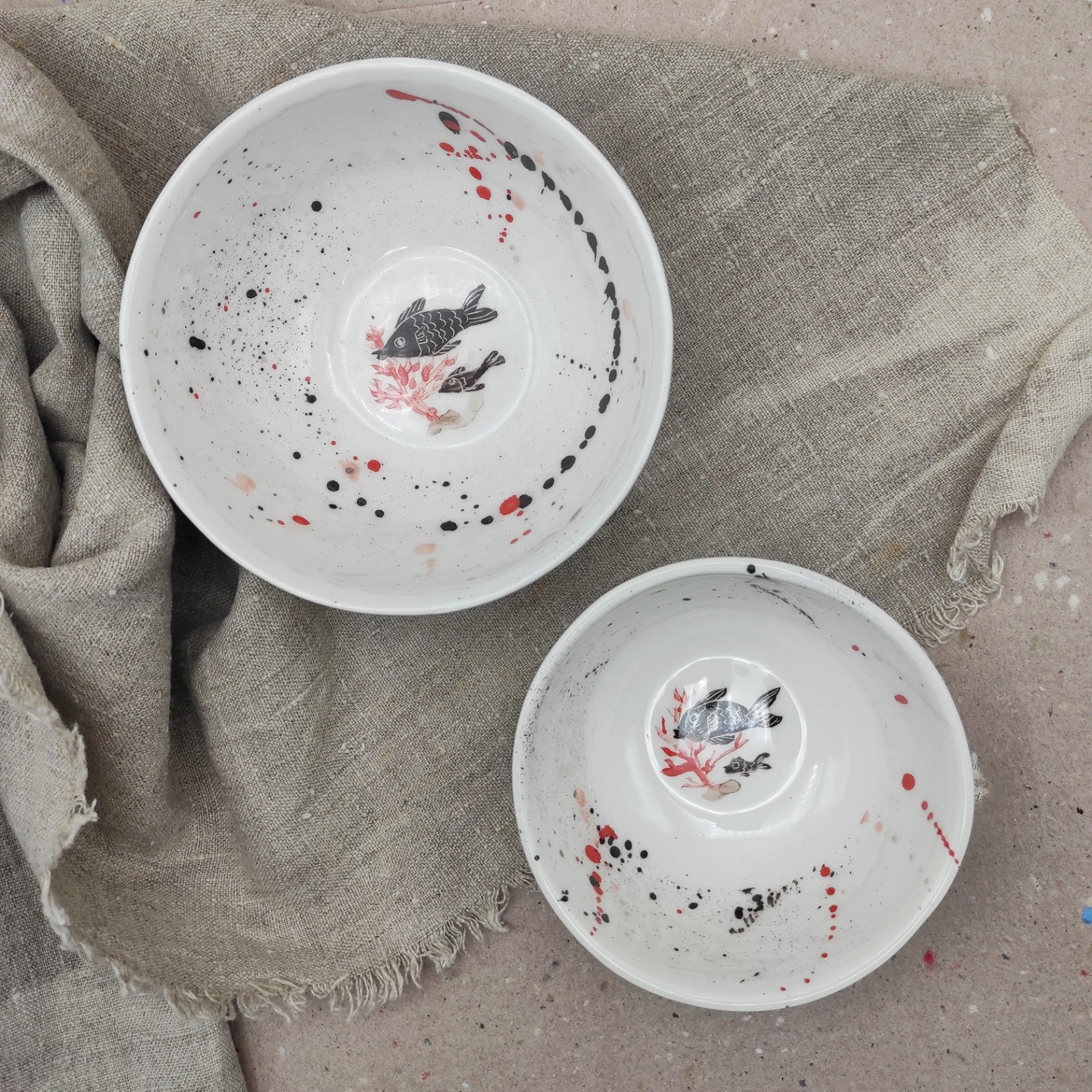 Conjunto cuencos cerámica pintados a mano  diseño marino, peces y coral